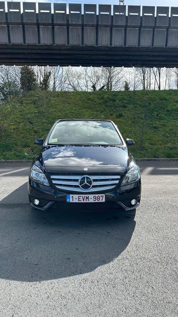 MERCEDES B180 Essence BJ 2013, Autos, Achat, Euro 6, Boîte manuelle, Noir