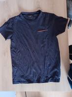 Donkerblauw shirt, maat S, Kleding | Heren, T-shirts, Ophalen, Zo goed als nieuw, Maat 46 (S) of kleiner