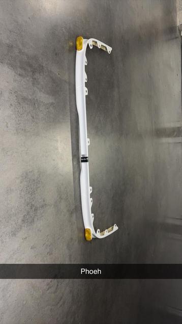 Onderspoiler met daglampen (renault T high) beschikbaar voor biedingen