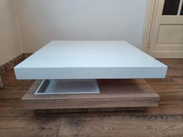 Draaibare salontafel  beschikbaar voor biedingen