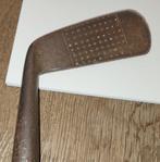 Oud golfijzer 7 houten schacht handgesmeed kop +/- 1915, Ophalen of Verzenden, Gebruikt, Club, Overige merken