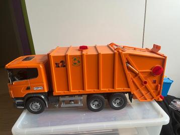 Scania R-Series vuilniswagen 1:16 van Bruder beschikbaar voor biedingen