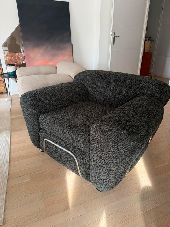 Italiaanse buisvormige clubfauteuil 1970, Huis en Inrichting, Fauteuils, Zo goed als nieuw, Stof, 100 tot 125 cm, 125 tot 150 cm