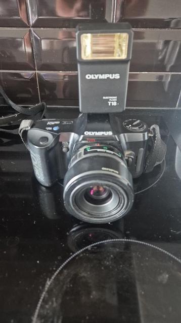 OLYMPUS OM 101 POWER FOCUS & NIKON F 50 beschikbaar voor biedingen