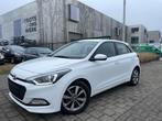 Hyundai i20 1.2 Benzine Pop – 5 deurs - 12 MAANDEN GARANTI, Auto's, Hyundai, Stof, Gebruikt, Euro 6, Wit