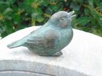 beeld van een vogel in groen gepatineerd brons, op ware groo, Tuin en Terras, Nieuw, Overige materialen, Ophalen of Verzenden