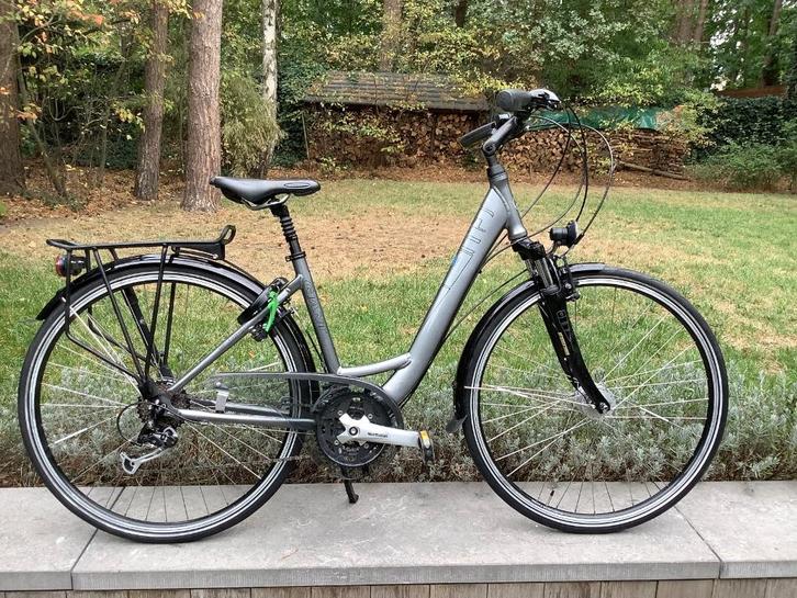 Zeer mooie sportieve Damesfiets Giant Tourer, Fietsen en Brommers, Fietsen | Dames | Damesfietsen, Zo goed als nieuw, Giant, Versnellingen