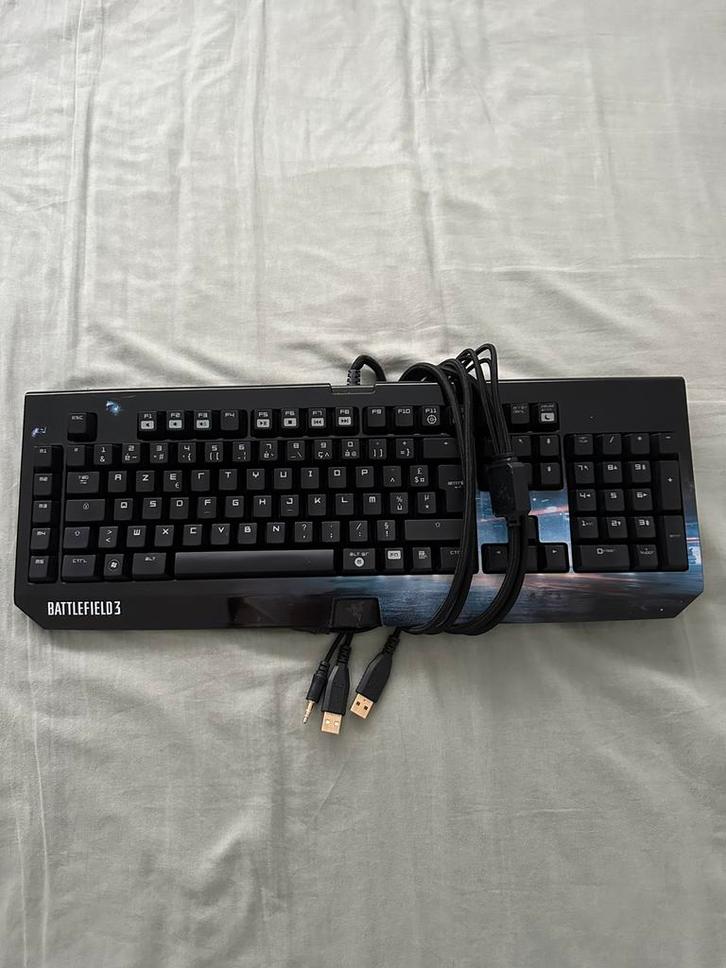 Razer Blackwidow zeldzame toetsenbord, Computers en Software, Toetsenborden, Zo goed als nieuw, Azerty, Bedraad, Ergonomisch, Gaming toetsenbord