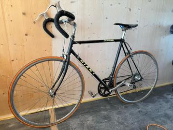 GIANT retro koersfiets beschikbaar voor biedingen