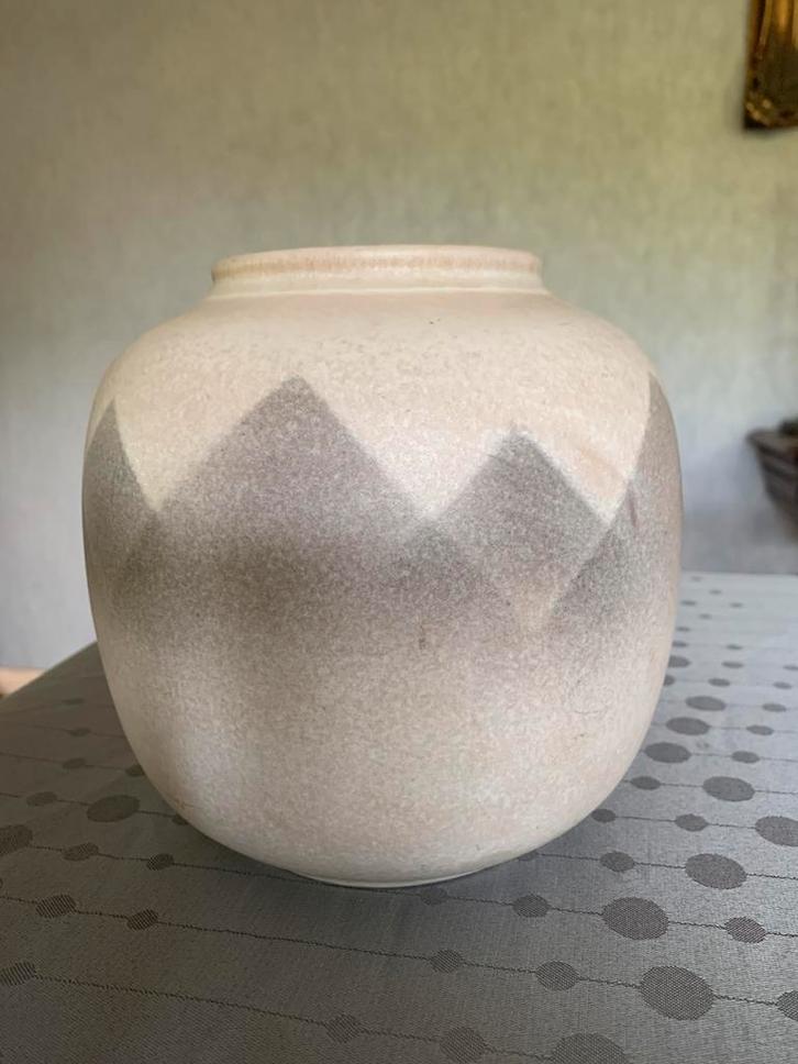 Vaas - keramiek 17cm - VEB Haldesleben met nr. 3202, Huis en Inrichting, Woonaccessoires | Vazen, Zo goed als nieuw, Overige kleuren