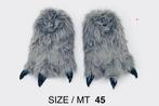 PANTOFFELS. PLUCHE MONSTER BEER WOLF KLAUWEN. SIZE 45, Ophalen of Verzenden, Nieuw, Schoenen