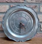 Tinnen wandklok - 92% tin - € 35, Antiek en Kunst, Ophalen of Verzenden