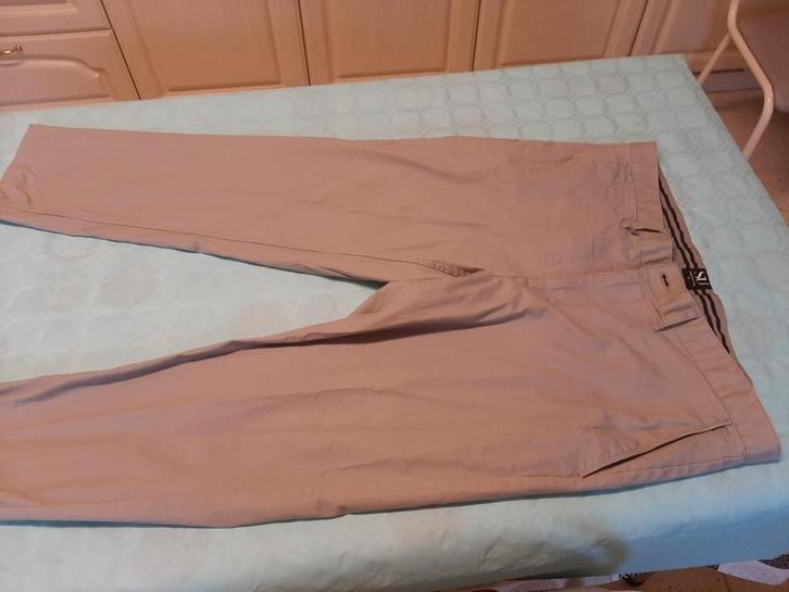 Pantalon beige SU Straight Up pour homme - taille 52, Vêtements | Hommes, Pantalons, Comme neuf, Taille 52/54 (L), Beige, Enlèvement ou Envoi