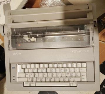 Electronic Typewriter Brother Voyager2