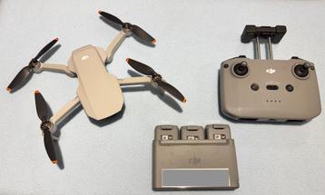 DJI Mini 2 + Fly More Combo beschikbaar voor biedingen
