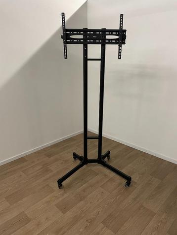 Newstar TV stand verrijdbaar beschikbaar voor biedingen