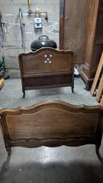 Antiek kinderbed, Enlèvement