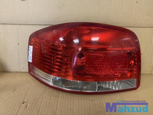 AUDI A3 8P HATCHBACK Links achterlicht 8P0945095A Left backl, Auto-onderdelen, Verlichting, Audi, Gebruikt, Ophalen of Verzenden