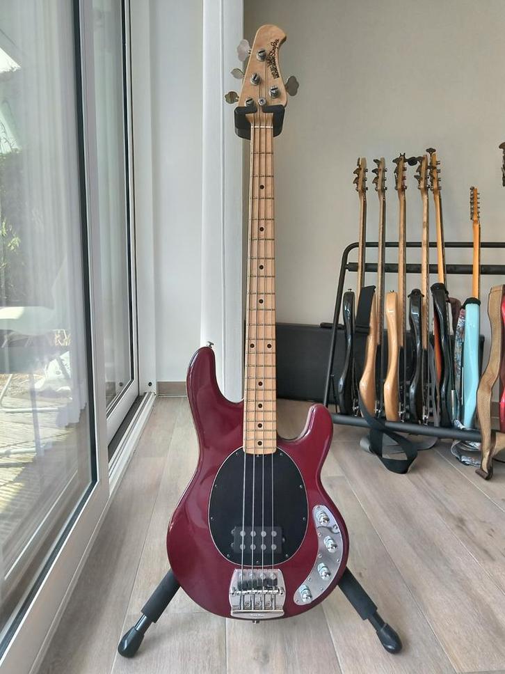 Music Man Stingray 1992 - 3EQ, Muziek en Instrumenten, Snaarinstrumenten | Gitaren | Bas, Gebruikt, Ophalen