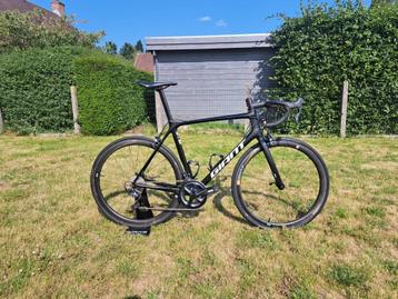Giant TCR Advanced 1 beschikbaar voor biedingen