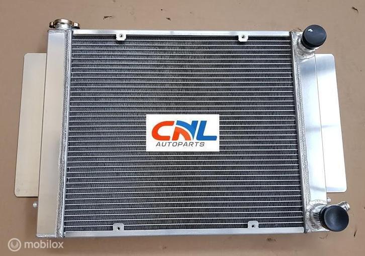 Radiateur Mazda RX2 RX3 RX4 RX5 RX7 with heater pipe 3 Core, Autos : Pièces & Accessoires, Moteurs & Accessoires, Neuf, Enlèvement ou Envoi