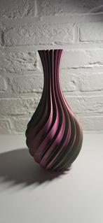 Vaas 25cm (3d), Huis en Inrichting, Woonaccessoires | Vazen, Ophalen of Verzenden, Nieuw, Groen, Minder dan 50 cm