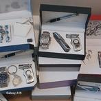 lots de 350 coffrets montres homme et femme 0487469838, Handtassen en Accessoires, Horloges | Heren, Overige merken, Staal, Polshorloge