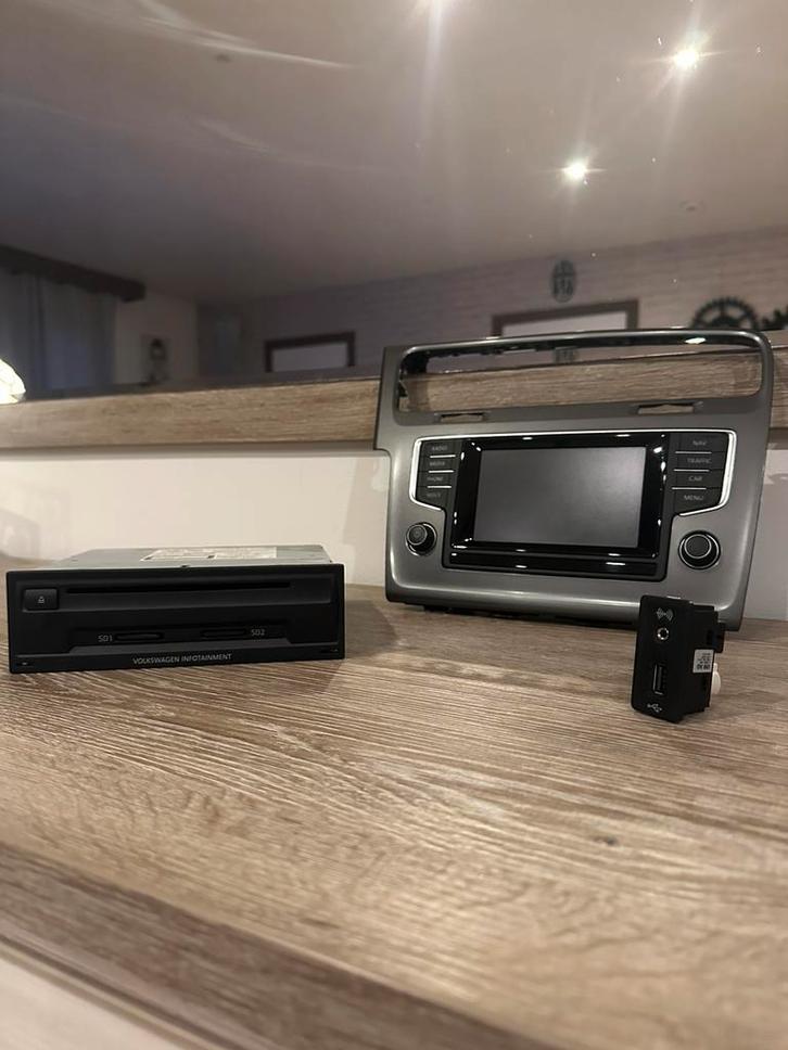 À vendre : Autoradio d’origine VW Golf 7, Auto diversen, Autoradio's, Zo goed als nieuw, Ophalen