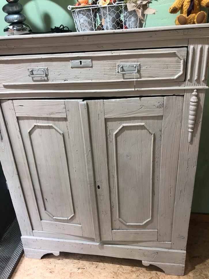 Mooie witte buffetkast, Huis en Inrichting, Kasten | Buffetkasten, Gebruikt, Ophalen