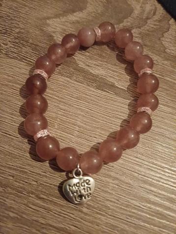Bracelet quartz fraise  beschikbaar voor biedingen