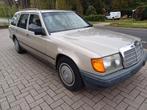 Mercedes 230te oldtimer originele staat, Auto's, Mercedes-Benz, Bedrijf, Te koop, Benzine, Centrale vergrendeling