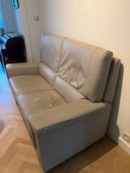 Grijze lederen twee-zitsbank, Ophalen, Gebruikt, 150 tot 200 cm, Tweepersoons