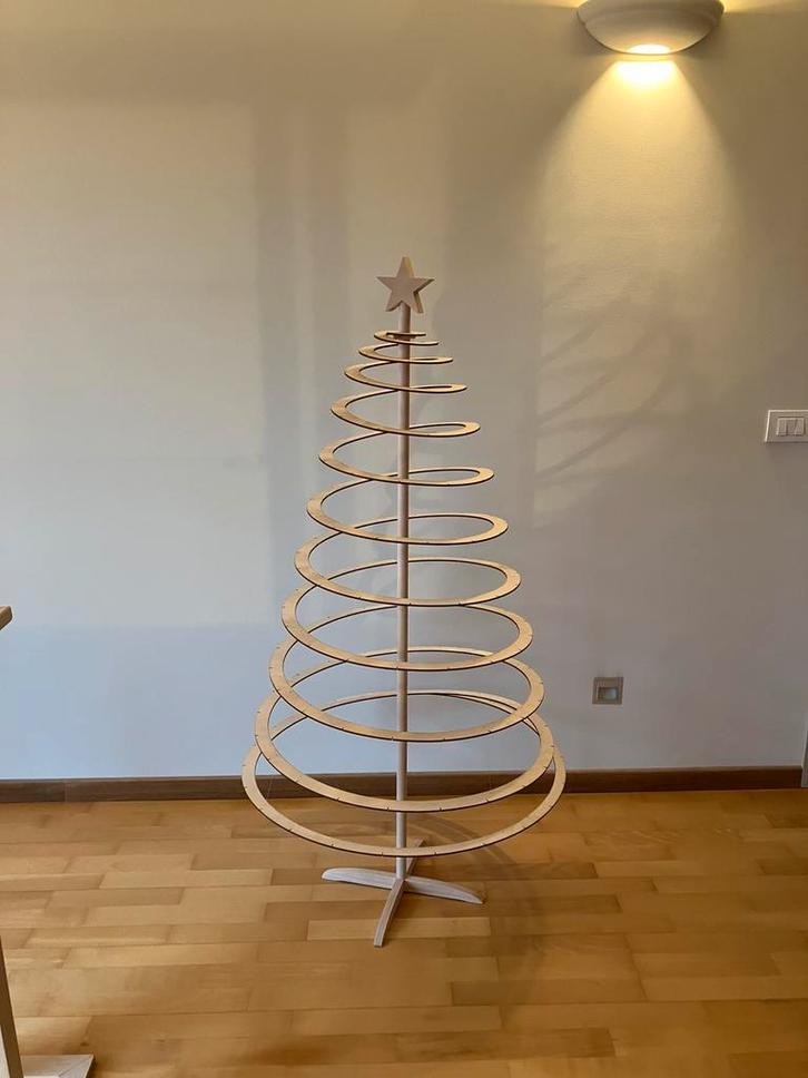 Ecologisch verantwoorde houten kerstboom, Huis en Inrichting, Woonaccessoires | Etagères, Zo goed als nieuw, Ophalen