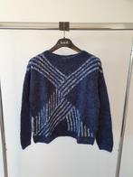Handgebreide pull met glansstrepen. S/M, Handgemaakt, Ophalen of Verzenden, Maat 38/40 (M), Blauw