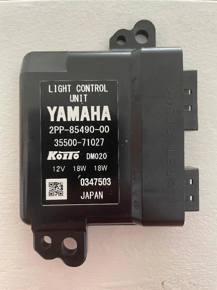 Light Control Unit Yamaha (2PP-85490-00) – Tracer, MT‑10, R1, Motoren, Onderdelen | Yamaha, Gebruikt, Ophalen of Verzenden