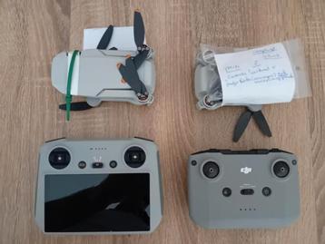 Defect drones, en controller ( voor herstel of uitlog!!!) beschikbaar voor biedingen