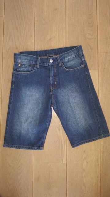 Nieuwe jeansshort / short in maat 152 met verstelbare taille