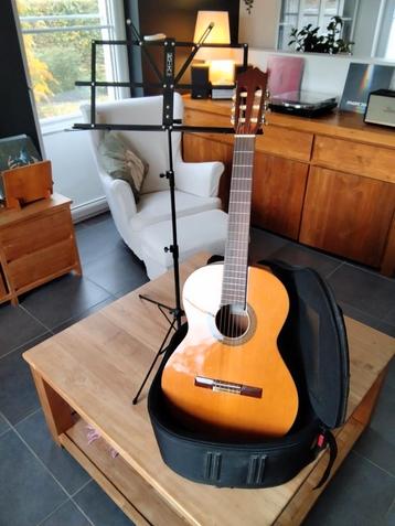 CUENCA Model 30 akoestische gitaar beschikbaar voor biedingen