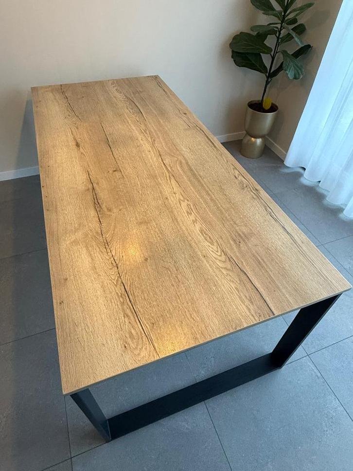 Table à manger en chêne avec structure en métal, Maison & Meubles, Tables | Tables à manger, Utilisé, 50 à 100 cm, 150 à 200 cm