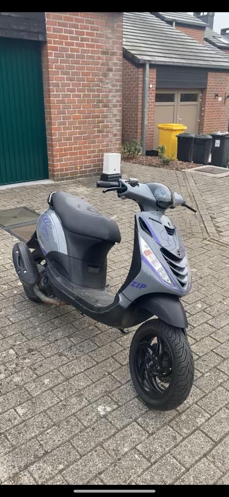 Zip 50cc iget, Fietsen en Brommers, Scooters | Piaggio, Gebruikt, Zip, Klasse B (45 km/u), Benzine, Ophalen