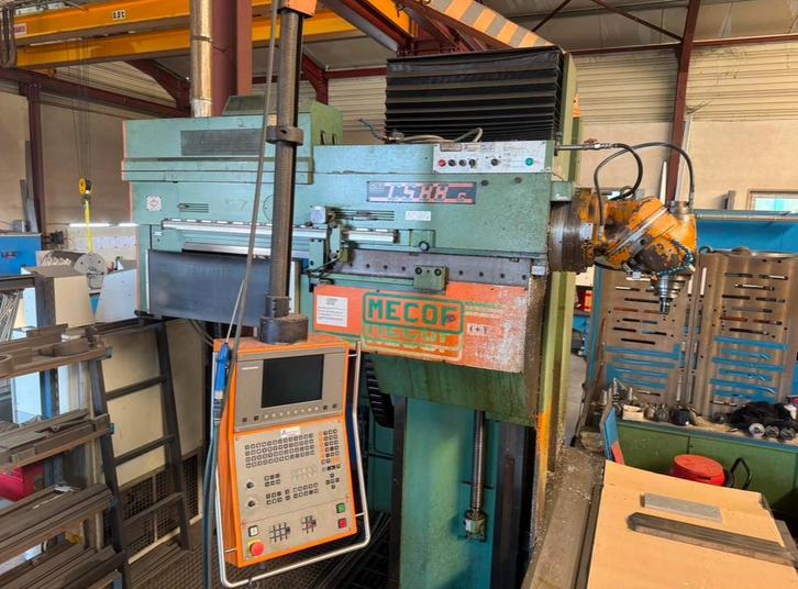 MECOF freesmachine met bewegende kolom, Zakelijke goederen, Machines en Bouw | Metaalbewerking, Ophalen