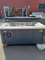 Jacuzzi.  Gratis geleverd geplaatst, Ophalen of Verzenden