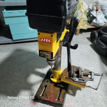 Perceuse à colonne lasire 230v, Enlèvement ou Envoi