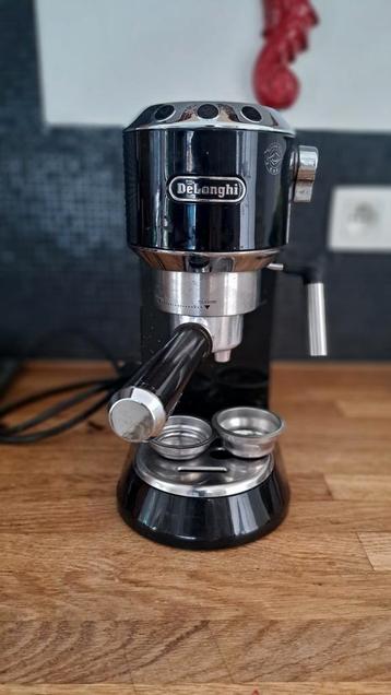 Espressomachine De Longhi ec680 beschikbaar voor biedingen
