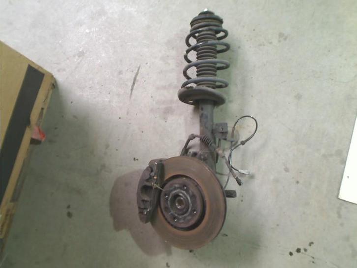 VEERPOOT LINKS VOOR Partner Tepee (7A / B/C/D/E/F/G/J/P/S), Auto-onderdelen, Ophanging en Onderstel, Peugeot, Gebruikt