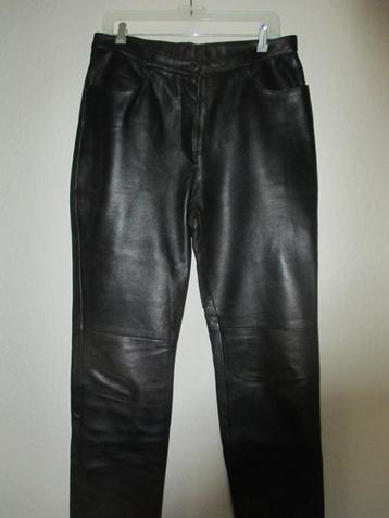 Lederen motorbroek voor dames beschikbaar voor biedingen
