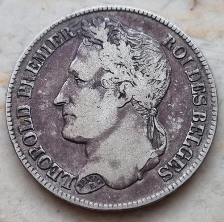 2 Francs 1843 A (Gelauwerd) Leopold I / Mooie kwaliteit, Postzegels en Munten, Munten | België, Losse munt, Zilver, Ophalen of Verzenden