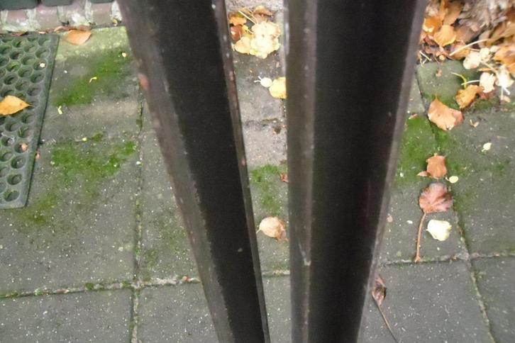U-ijzer 3stuks en rail 2 stuks, Doe-het-zelf en Bouw, IJzerwaren en Bevestigingsmiddelen, Zo goed als nieuw, Ophalen