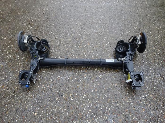 Achteras voorwielaandrijving van een Peugeot Partner, Auto-onderdelen, Remmen en Aandrijving, Peugeot, Gebruikt, 6 maanden garantie