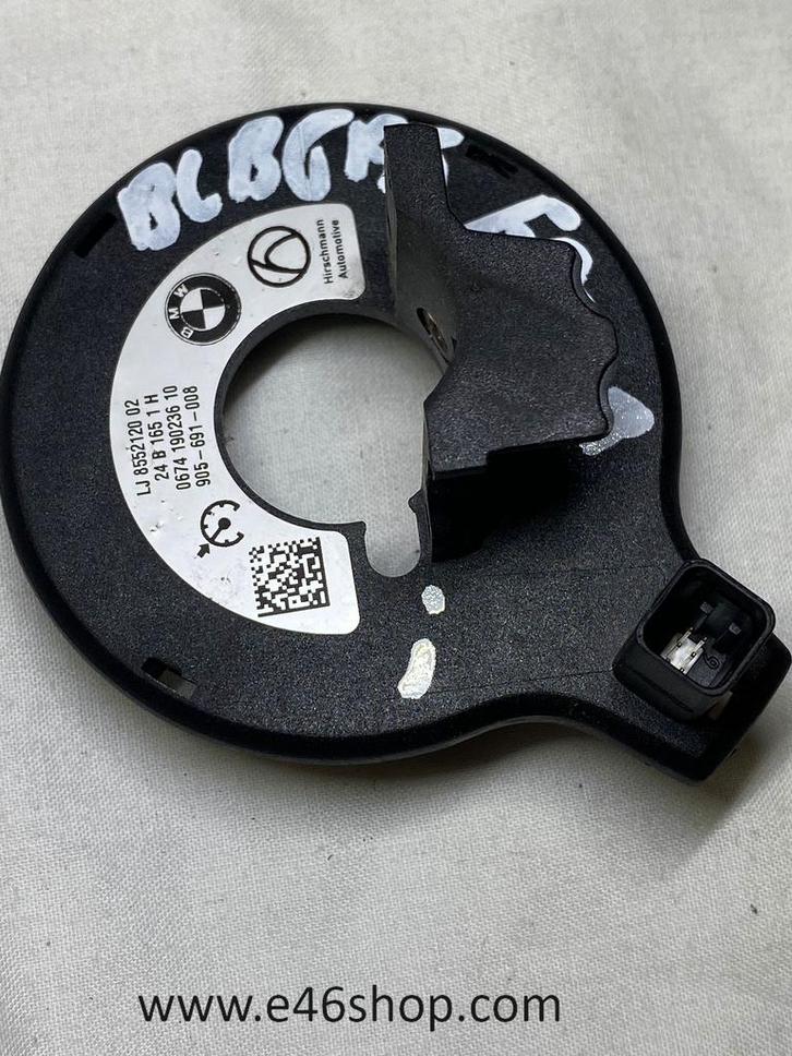 GASHENDEL VERWARMD ZIJKANT DEEL BMW MOTOR OE 8552120, Motoren, Onderdelen | BMW, Gebruikt, Ophalen of Verzenden